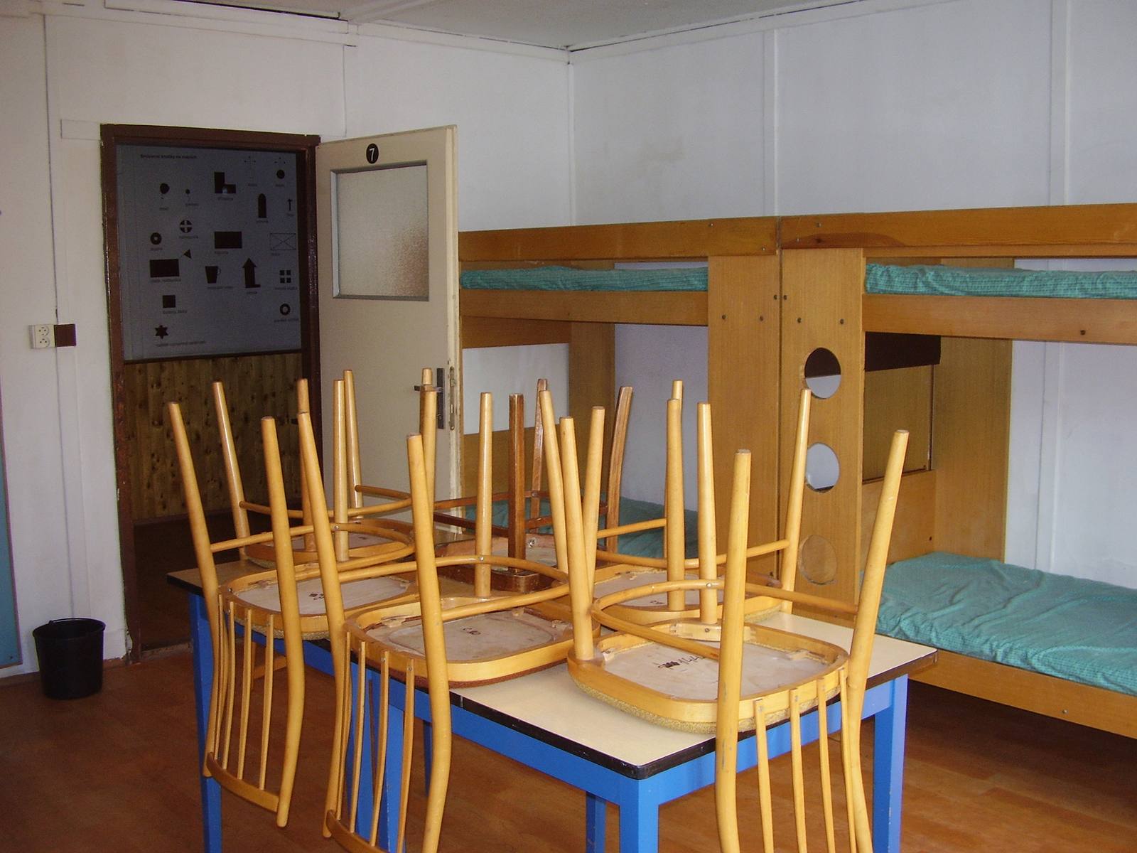 the-model-apartment close photograph.